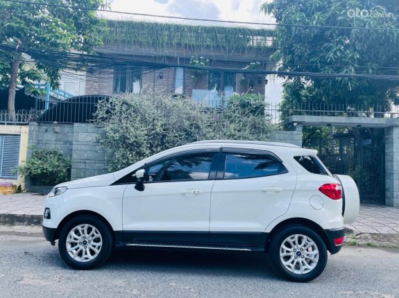 Ford EcoSport Titanium 1.5L AT 2016 - Xe màu trắng 
