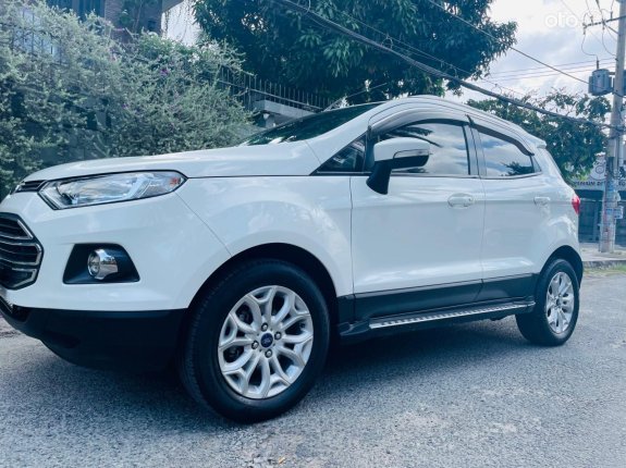 Ford EcoSport Titanium 1.5L AT 2016 - Xe màu trắng 