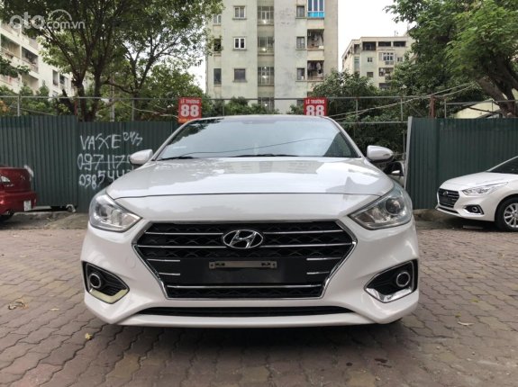 Hyundai Accent Phiên bản khác 2019 - Số tự động, xe 1 chủ đẹp long lanh, biển TP không mất 20 triệu, xe gia đình đi ít, giữ xe còn rất mới