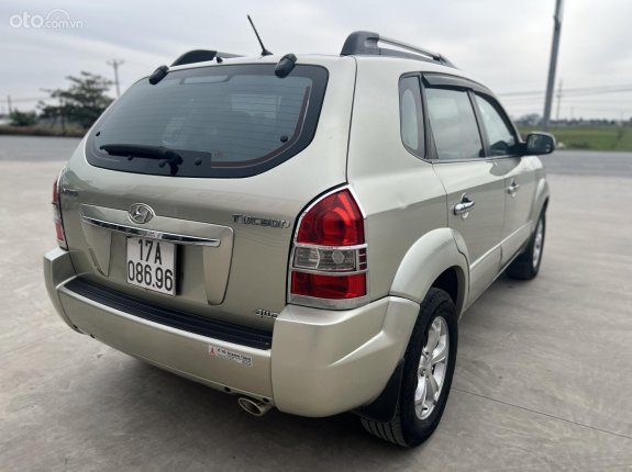 Hyundai Tucson 2009 - Xe màu bạc, nhập khẩu, giá 300tr