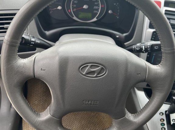 Hyundai Tucson 2009 - Xe màu bạc, nhập khẩu, giá 300tr