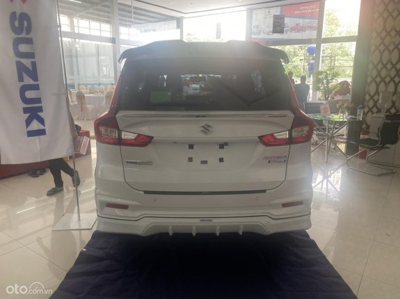 Suzuki Ertiga Hybrid Ertiga AT 2022 - Hỗ trợ giá bán tốt nhất khuyến mãi lên tới 100 triệu, chỉ trả trước 120 triệu lăn bánh
