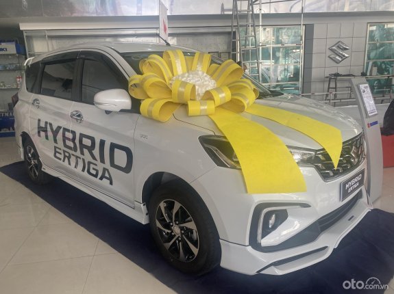 Suzuki Ertiga Hybrid Ertiga AT 2022 - Hỗ trợ giá bán tốt nhất khuyến mãi lên tới 100 triệu, chỉ trả trước 120 triệu lăn bánh