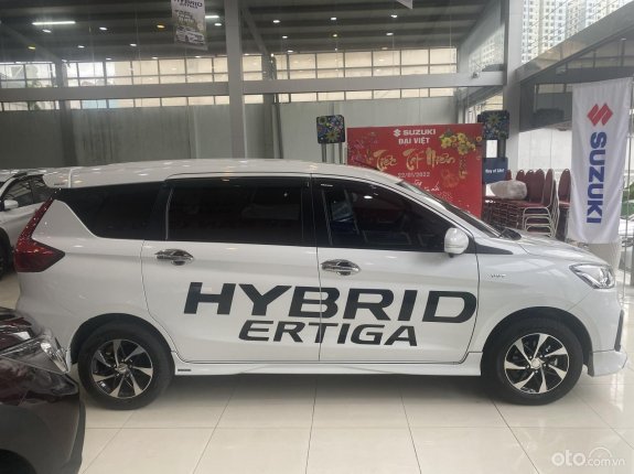 Suzuki Ertiga Hybrid Ertiga AT 2022 - Hỗ trợ giá bán tốt nhất khuyến mãi lên tới 100 triệu, chỉ trả trước 120 triệu lăn bánh