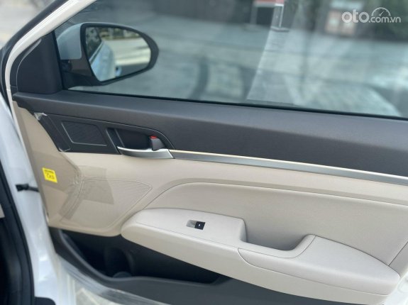 Hyundai Elantra 2022 - Xe siêu lướt đi 5.000km