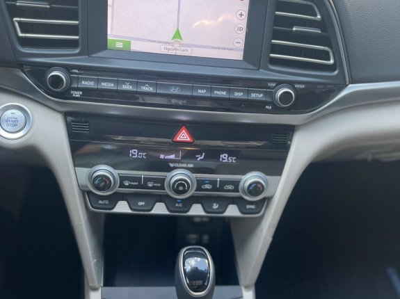 Hyundai Elantra 2022 - Xe siêu lướt đi 5.000km