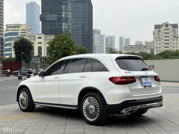 Mercedes-Benz GLC 250 4Matic 2019 - Xe đẹp, giá tốt, trang bị full options