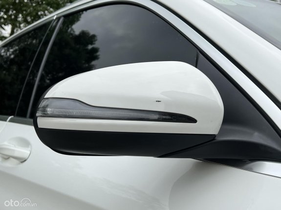 Mercedes-Benz GLC 250 4Matic 2019 - Xe đẹp, giá tốt, trang bị full options