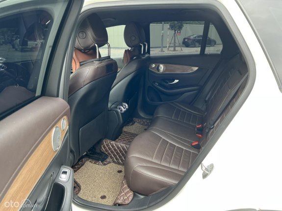Mercedes-Benz GLC 250 4Matic 2019 - Xe đẹp, giá tốt, trang bị full options