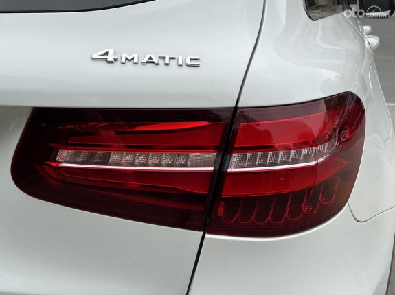Mercedes-Benz GLC 250 4Matic 2019 - Xe đẹp, giá tốt, trang bị full options