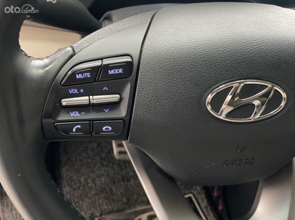 Hyundai Elantra   2.0 AT 2019 - Xe cực đẹp, full lịch sử hãng, giá có thương lượng