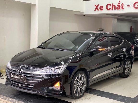 Hyundai Elantra   2.0 AT 2019 - Xe cực đẹp, full lịch sử hãng, giá có thương lượng