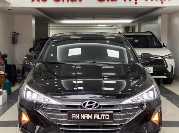 Hyundai Elantra   2.0 AT 2019 - Xe cực đẹp, full lịch sử hãng, giá có thương lượng