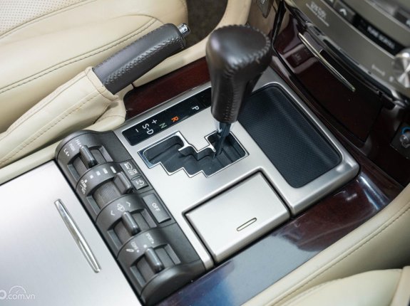 Lexus LX 570 2012 - Cần bán lại xe màu đen