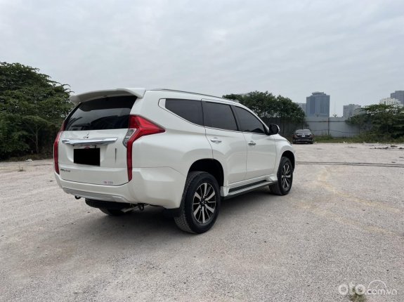 Mitsubishi Pajero Sport D 4x2 AT 2018 - Số tự động, máy dầu