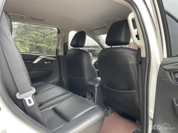 Mitsubishi Pajero Sport D 4x2 AT 2018 - Số tự động, máy dầu