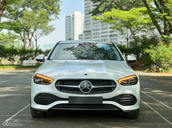 Mercedes-Benz C200 Avantgarde 2023 - Ưu đãi 50% phí trước bạ, xe giao ngay