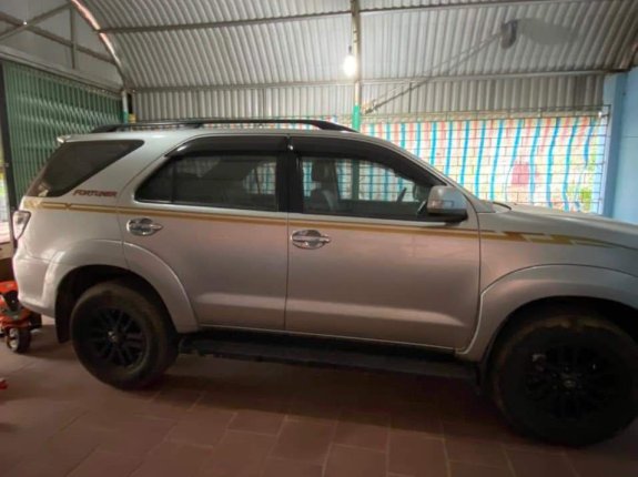 Xe gia đình, máy xăng, đi 3,5 vạn km