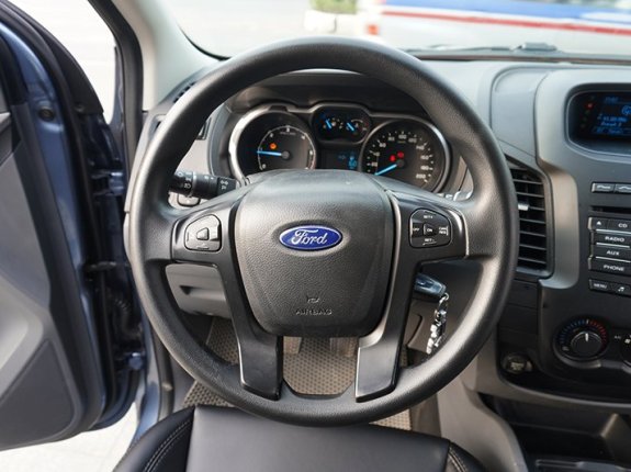 Ford Ranger XLS 2.2L 4x2 MT 2016 - Ford Ranger XLS 2.2L 4x2 MT 2016