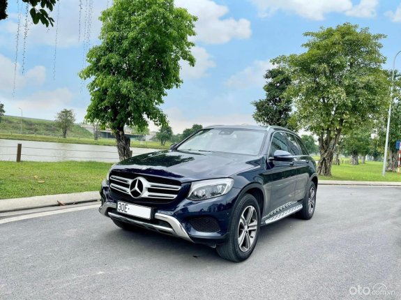 Mercedes-Benz GLC 250 4Matic 2016 - Cần bán lại xe biển HN