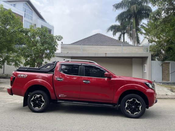 Nissan Navara NP300 VL 4x4 AT 2021 - Model 2022, nhập khẩu, siêu lướt