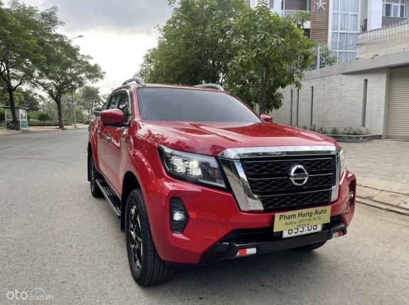 Nissan Navara NP300 VL 4x4 AT 2021 - Model 2022, nhập khẩu, siêu lướt