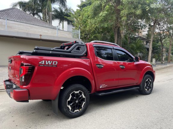 Nissan Navara NP300 VL 4x4 AT 2021 - Model 2022, nhập khẩu, siêu lướt