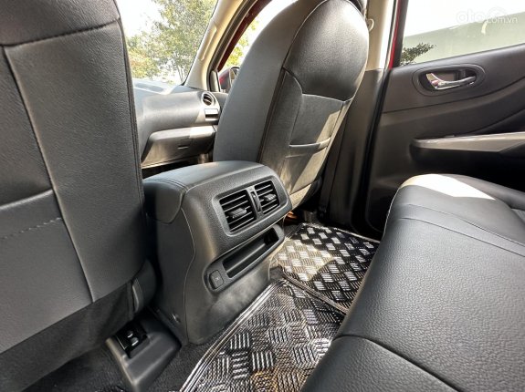 Nissan Navara NP300 VL 4x4 AT 2021 - Model 2022, nhập khẩu, siêu lướt
