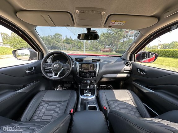 Nissan Navara NP300 VL 4x4 AT 2021 - Model 2022, nhập khẩu, siêu lướt