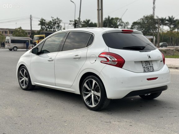 Peugeot 208 1.6L AT 2013 - Giá hữu nghị