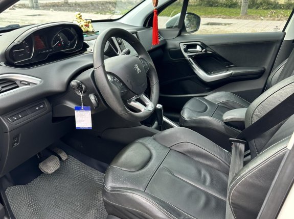 Peugeot 208 1.6L AT 2013 - Giá hữu nghị