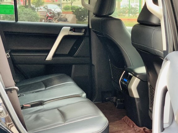 Toyota Land Cruiser Prado VX 2019 - Biển Hà Nội