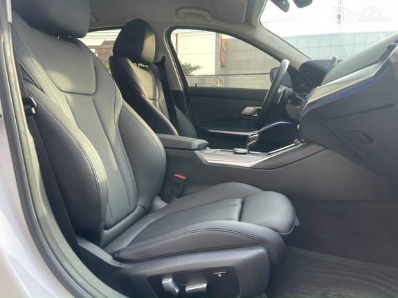 BMW 320i Sport Line Plus 2021 - Nhập Đức, đi chuẩn 16 ngàn kilomet