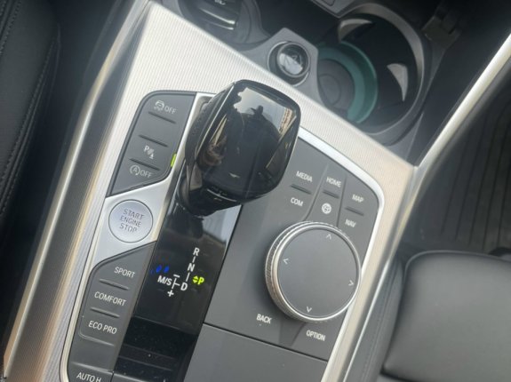 BMW 320i Sport Line Plus 2021 - Nhập Đức, đi chuẩn 16 ngàn kilomet