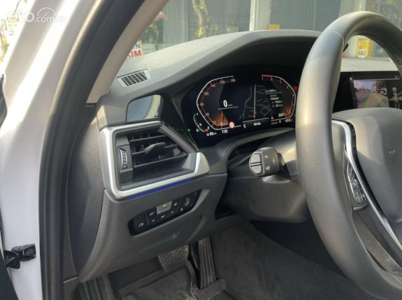 BMW 320i Sport Line Plus 2021 - Nhập Đức, đi chuẩn 16 ngàn kilomet