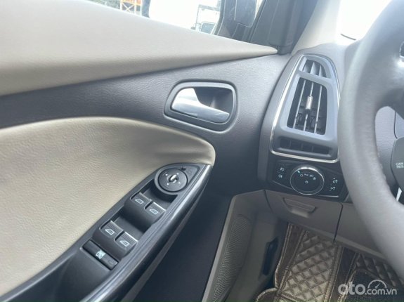 Ford Focus Titanium 2014 - Động cơ 2.0L số tự động máy xăng, đi chuẩn 63 ngàn kilomet