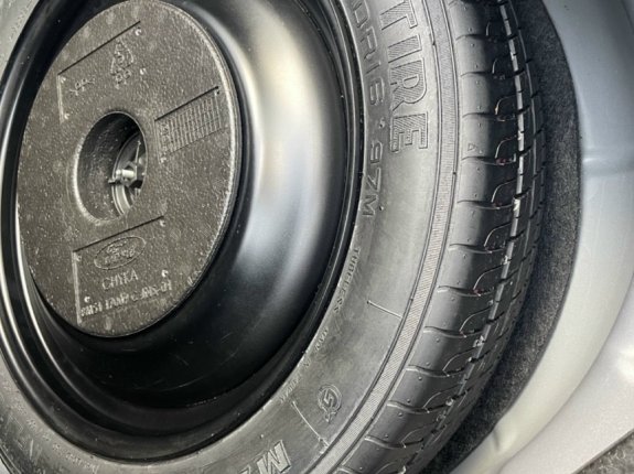 Ford Focus Titanium 2014 - Động cơ 2.0L số tự động máy xăng, đi chuẩn 63 ngàn kilomet