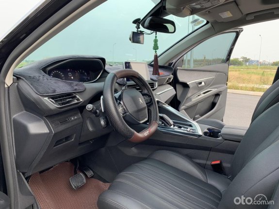 Peugeot 5008 2021 - Cần bán xe đẹp và rất mới, có hỗ trợ trả góp