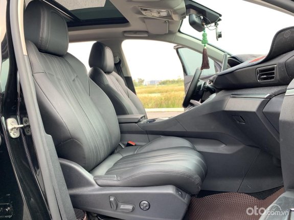 Peugeot 5008 2021 - Cần bán xe đẹp và rất mới, có hỗ trợ trả góp