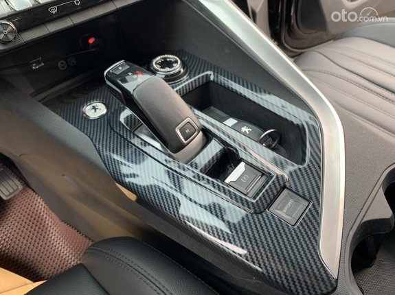 Peugeot 5008 2021 - Cần bán xe đẹp và rất mới, có hỗ trợ trả góp