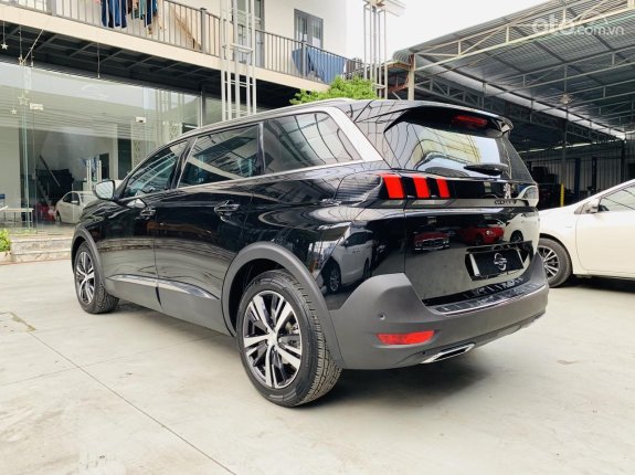 Peugeot 5008 2021 - Cần bán xe đẹp và rất mới, có hỗ trợ trả góp