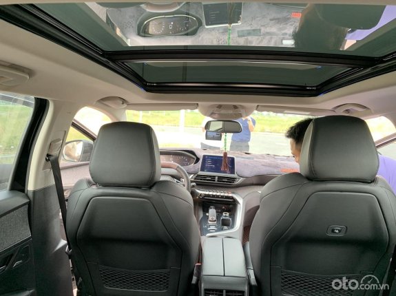 Peugeot 5008 2021 - Cần bán xe đẹp và rất mới, có hỗ trợ trả góp