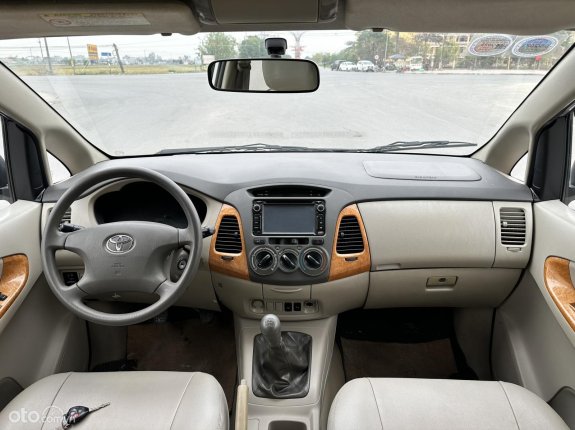 Toyota Innova 2.0G 2009 - Tư nhân, biển Hà Nội