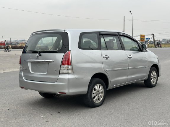 Toyota Innova 2.0G 2009 - Tư nhân, biển Hà Nội