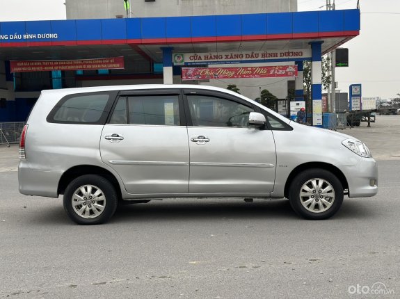 Toyota Innova 2.0G 2009 - Tư nhân, biển Hà Nội