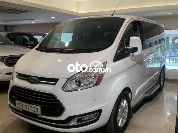 ✅ Ford Tourneo Trend 2021 Trắng lướt 2000 km