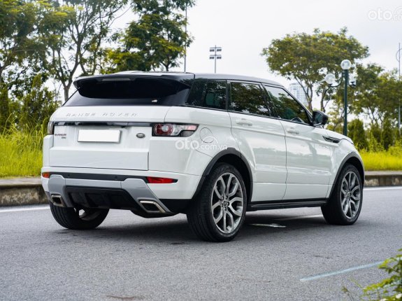 Land Rover Range Rover Evoque 2.0 R-Dynamic SE 2015 - Cần bán xe màu trắng
