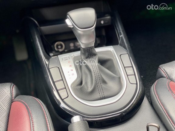 Kia Cerato 2.0 AT Premium 2021 - Bán xe màu đỏ