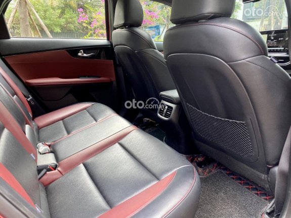 Kia Cerato 2.0 AT Premium 2021 - Bán xe màu đỏ