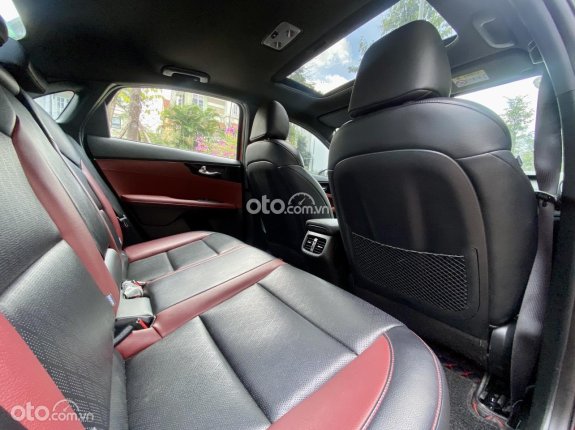 Kia Cerato 2.0 AT Premium 2021 - Bán xe màu đỏ